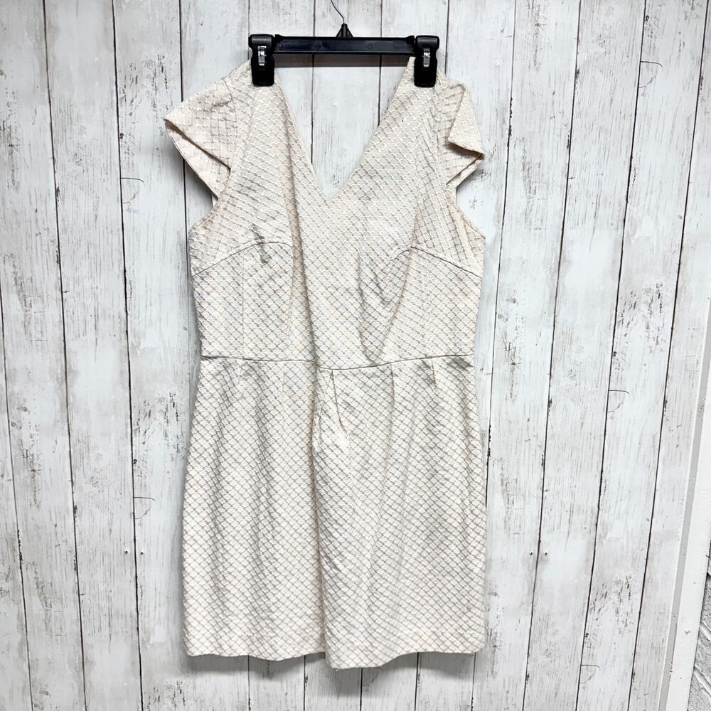 Worthington Dress‎ Women Sz 14 Cream Textured V-Neck Short Sleeve Fit Flare Mini